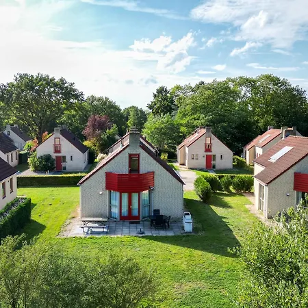 6 - Persoons Lakeside 11 Holiday home Ewijk