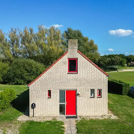 6 - Persoons Lakeside 11 Holiday home *