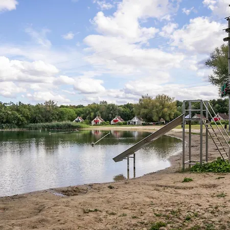 Holiday home 6 - Persoons Lakeside 11 Ewijk