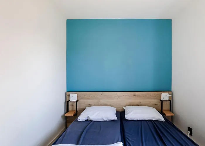 6 - Persoons Lakeside 11 Holiday home *