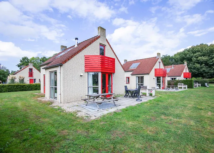 Holiday home 6 - Persoons Lakeside 11 *