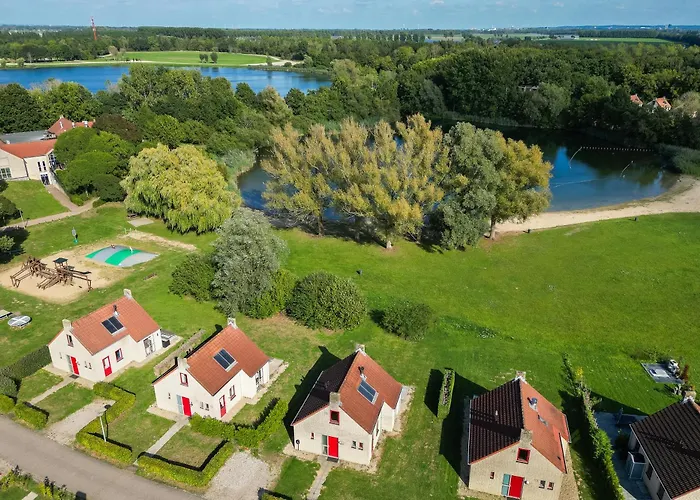 Holiday home 6 - Persoons Lakeside 11