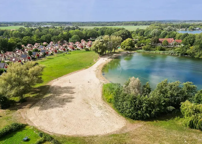 6 - Persoons Lakeside 11 بيت للعطل Ewijk