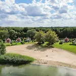 6 - Persoons Lakeside 11 펜션 Ewijk